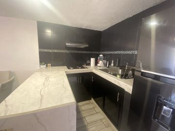 Venta casa remodelada. Villas del Sur.