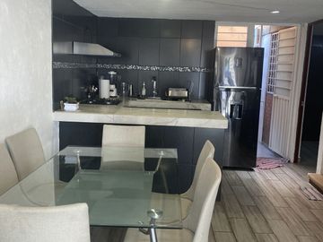 Venta casa remodelada. Villas del Sur.