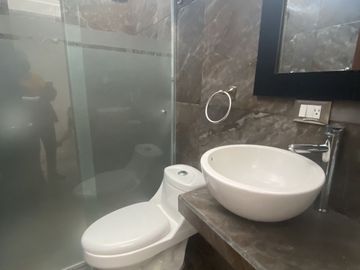Venta casa remodelada. Villas del Sur.