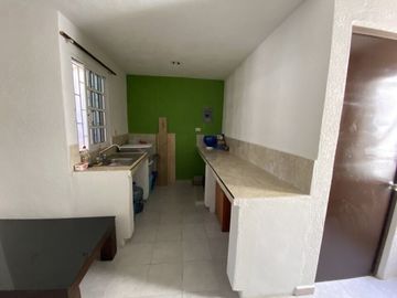 CASA EN VENTA EN HEROES DE NACOZARI, CIUDAD DEL CARMEN, CAMPECHE