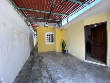 CASA EN VENTA EN HEROES DE NACOZARI, CIUDAD DEL CARMEN, CAMPECHE