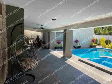 Súper Casa en calle cerrada  en Venta