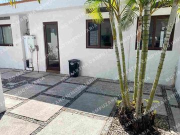Súper Casa en calle cerrada  en Venta