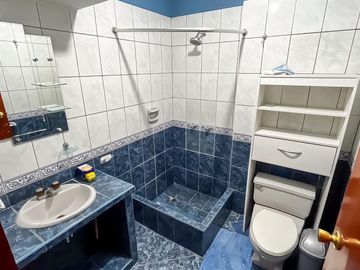 Casa en Santiago de Surco | VENTA