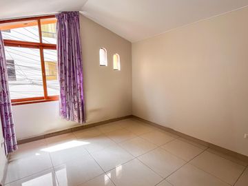 Casa en Santiago de Surco | VENTA