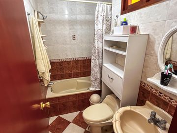 Casa en Santiago de Surco | VENTA