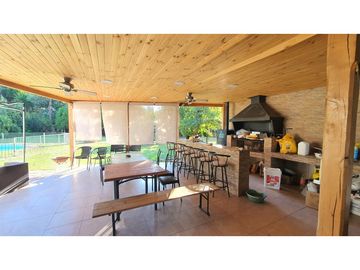Venta Parcela de Agrado 3D 4B 2E en Los Villares Calle Larga