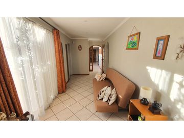 Venta Parcela de Agrado 3D 4B 2E en Los Villares Calle Larga