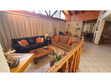 Venta Parcela de Agrado 3D 4B 2E en Los Villares Calle Larga