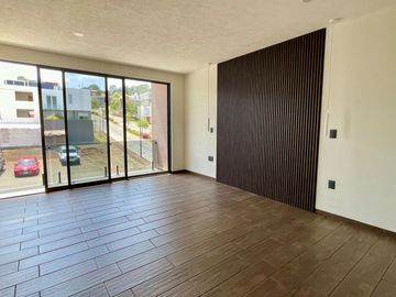 Casa en Venta 6º Retorno de Olivos 200 Fraccionamiento El Olivar Altozano,