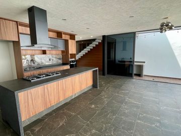 Casa en Venta 6º Retorno de Olivos 200 Fraccionamiento El Olivar Altozano,