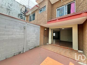 Casa en Venta en Fraccionamiento los Laureles Tapachula