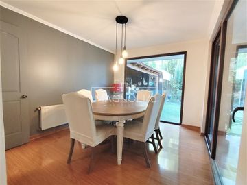 Casa en Venta en Cercano a Tottus Chamisero
