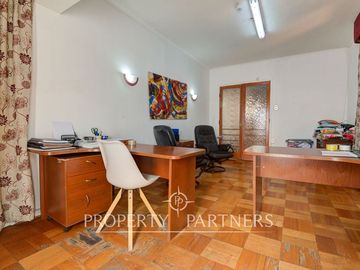 Amplia casa Habitacional / Comercial, cercana a Barrio Italia