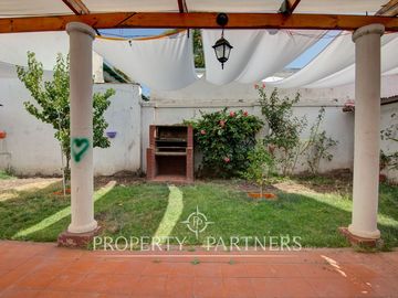 Amplia casa Habitacional / Comercial, cercana a Barrio Italia