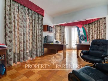 Amplia casa Habitacional / Comercial, cercana a Barrio Italia
