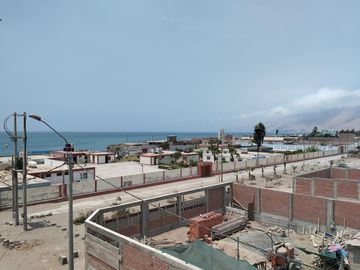 VENTA CASA FRENTE A PLAYA LAS CONCHITAS BALNEARIO DE ANCON