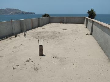 VENTA CASA FRENTE A PLAYA LAS CONCHITAS BALNEARIO DE ANCON