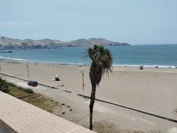 VENTA CASA FRENTE A PLAYA LAS CONCHITAS BALNEARIO DE ANCON