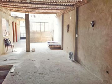 VENTA CASA 2 PISOS 150 M2 TUPAC AMARU SAN JUAN DE LURIGANCHO