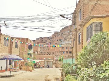 VENTA CASA 2 PISOS 150 M2 TUPAC AMARU SAN JUAN DE LURIGANCHO