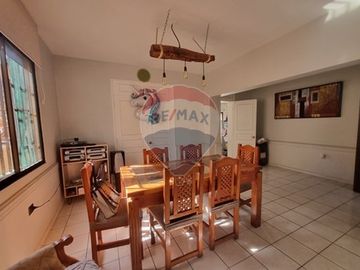 CASA AMPLIA AVDA BRASIL 4D 4B PISCINA