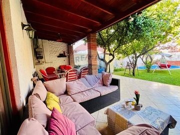 Hermosa Casa con Piscina, 3d, 2 baños