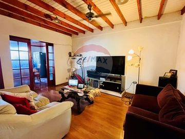 Hermosa Casa con Piscina, 3d, 2 baños