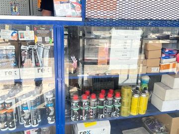 Local Comercial en Venta en Derecho de llaves : PACK DE INVERSIÓN - Ferretería más Exitosa Franquicia de Comida Rápida. Estación Central..