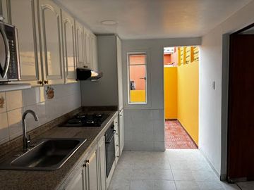 VENTA de CASA COMERCIAL en BOGOTA