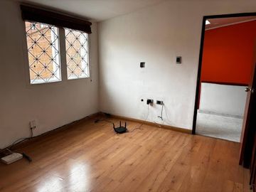 VENTA de CASA COMERCIAL en BOGOTA