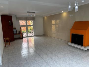 VENTA de CASA COMERCIAL en BOGOTA