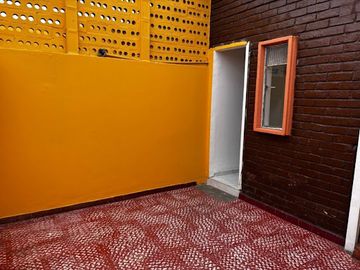 VENTA de CASA COMERCIAL en BOGOTA