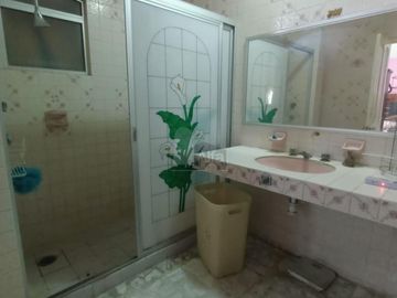 EXCELENTE CASA EN VENTA POR DEBAJO DEL AVALUO EN COL. ARBIDE
