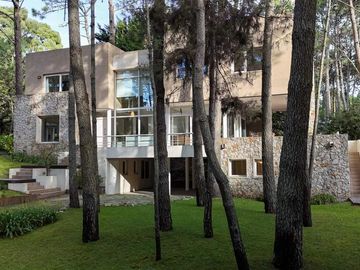 Cariló | Casa Ñandú y Ciprés