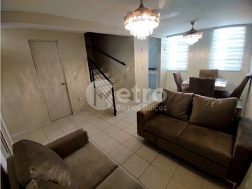 RIVIERAS ORIENTE Casa en Venta Amueblada en Apodaca MZC