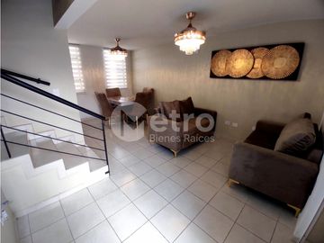 RIVIERAS ORIENTE Casa en Venta Amueblada en Apodaca MZC