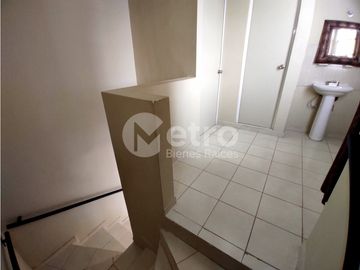 RIVIERAS ORIENTE Casa en Venta Amueblada en Apodaca MZC