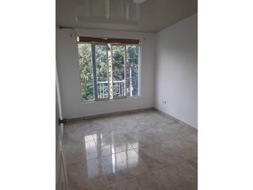 Venta de Casa Trifamiliar en Santa Ines de Confamiliar - Tulua