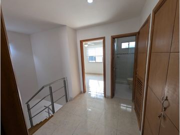 SE VENDE HERMOSA  HERMOSA COMODA CASA EN VILLA SANTOS