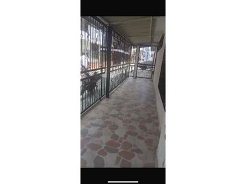 Venta de casa esquinera en Decepaz