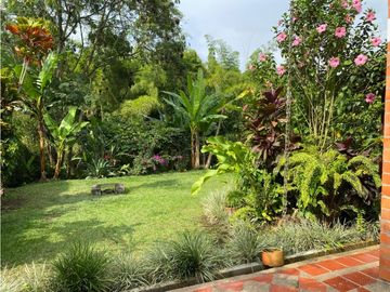 RENTA CASA ESTILO TRADICIONAL EN CONDOMINIO SECTOR COMBIA PEREIRA