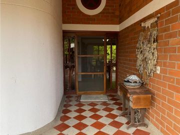 RENTA CASA ESTILO TRADICIONAL EN CONDOMINIO SECTOR COMBIA PEREIRA