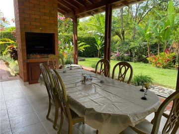 RENTA CASA ESTILO TRADICIONAL EN CONDOMINIO SECTOR COMBIA PEREIRA