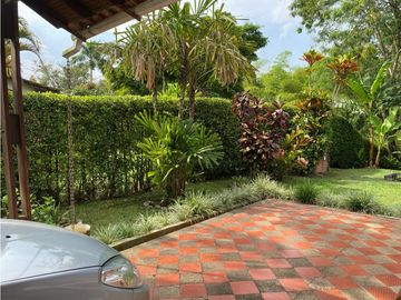 RENTA CASA ESTILO TRADICIONAL EN CONDOMINIO SECTOR COMBIA PEREIRA
