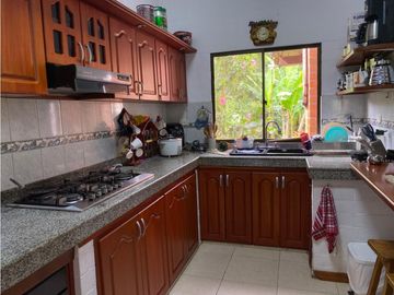 RENTA CASA ESTILO TRADICIONAL EN CONDOMINIO SECTOR COMBIA PEREIRA
