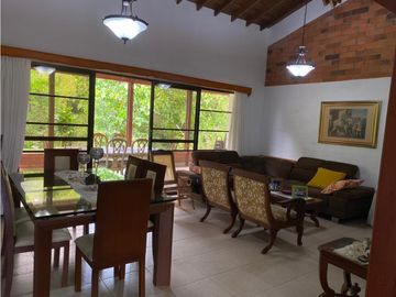 RENTA CASA ESTILO TRADICIONAL EN CONDOMINIO SECTOR COMBIA PEREIRA