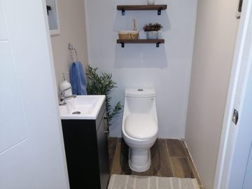 Se vende cómoda casa de un piso con hermosa vista a La Campana UF 7.320.Ang.