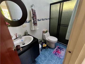 Finca en venta a puerta cerrada en parcelación Santa Elena El Cerrito