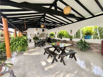 Finca en venta a puerta cerrada en parcelación Santa Elena El Cerrito